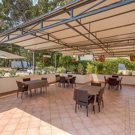 3441c Mali Losinj